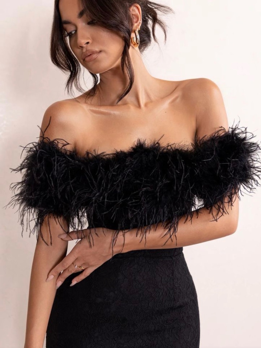 Club L London Off-Shoulder Feather Trim Crop Top - Black
